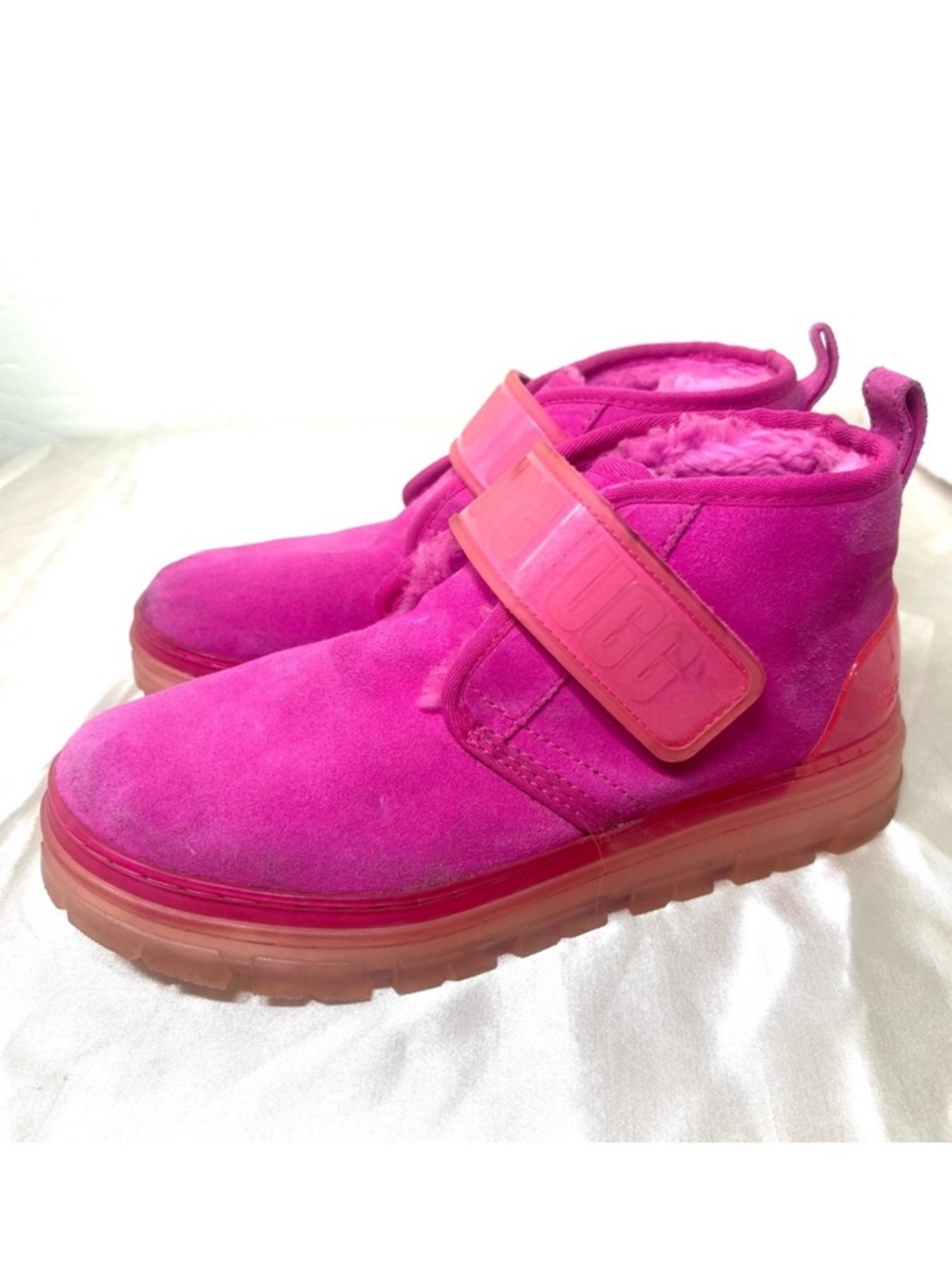 UGG Neumel Clear Chukka Boot Hot Pink Suede Wool Shearling Lined Size 8